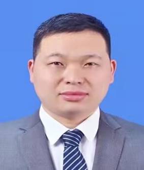 王东  高三英语组